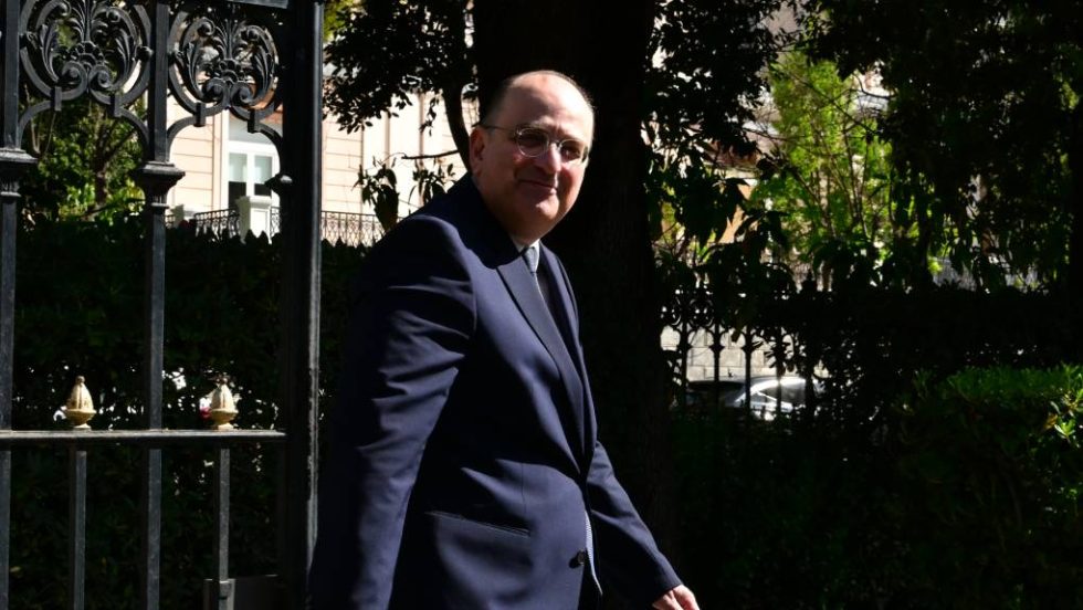Πώς φτάσαμε στην παραίτηση Λαζαρίδη - Οι τριγμοί εντός της ΝΔ και τα «πυρά» της αντιπολίτευσης